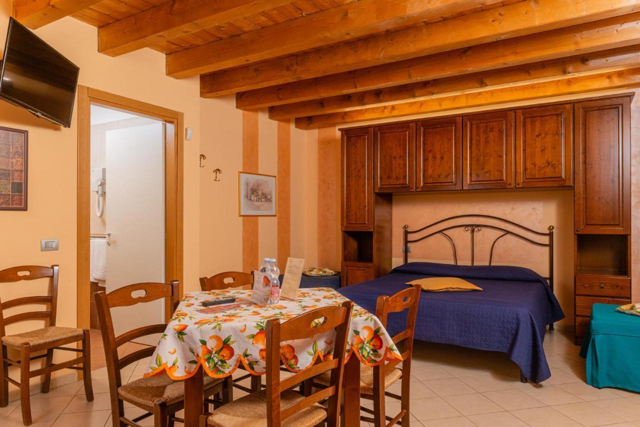 Agriturismo Dei Grippi Sona Exterior foto