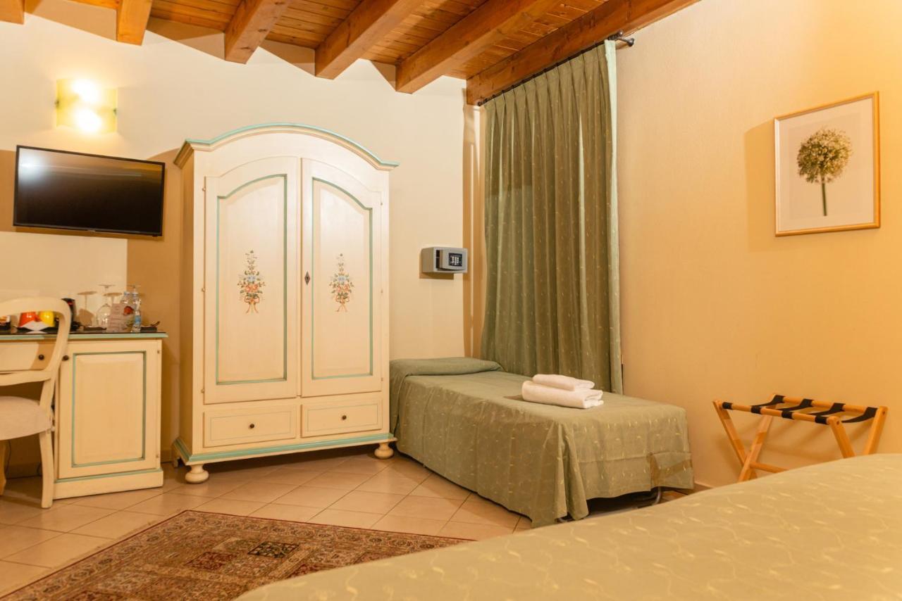 Agriturismo Dei Grippi Sona Exterior foto